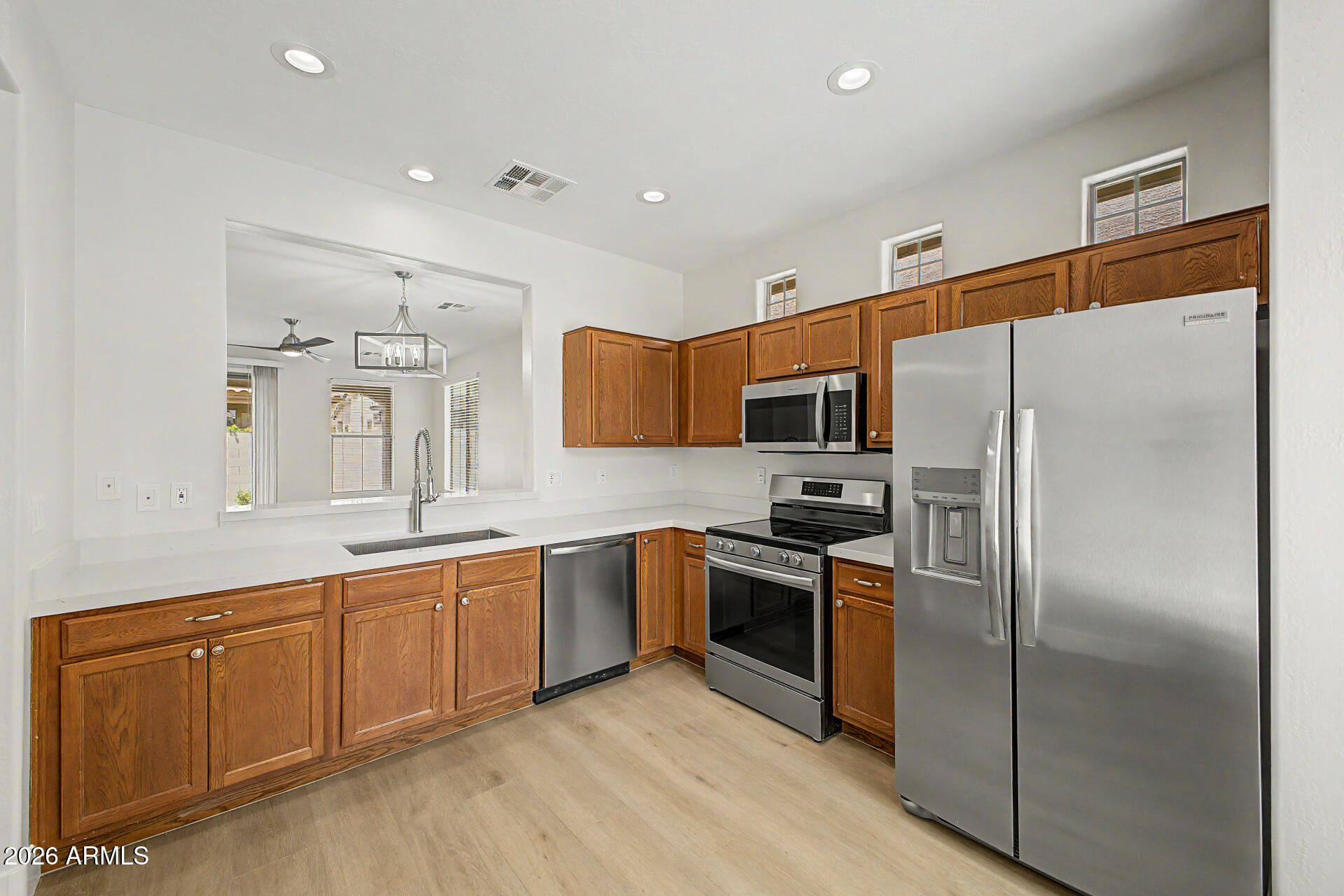 21082 E ALDECOA Drive