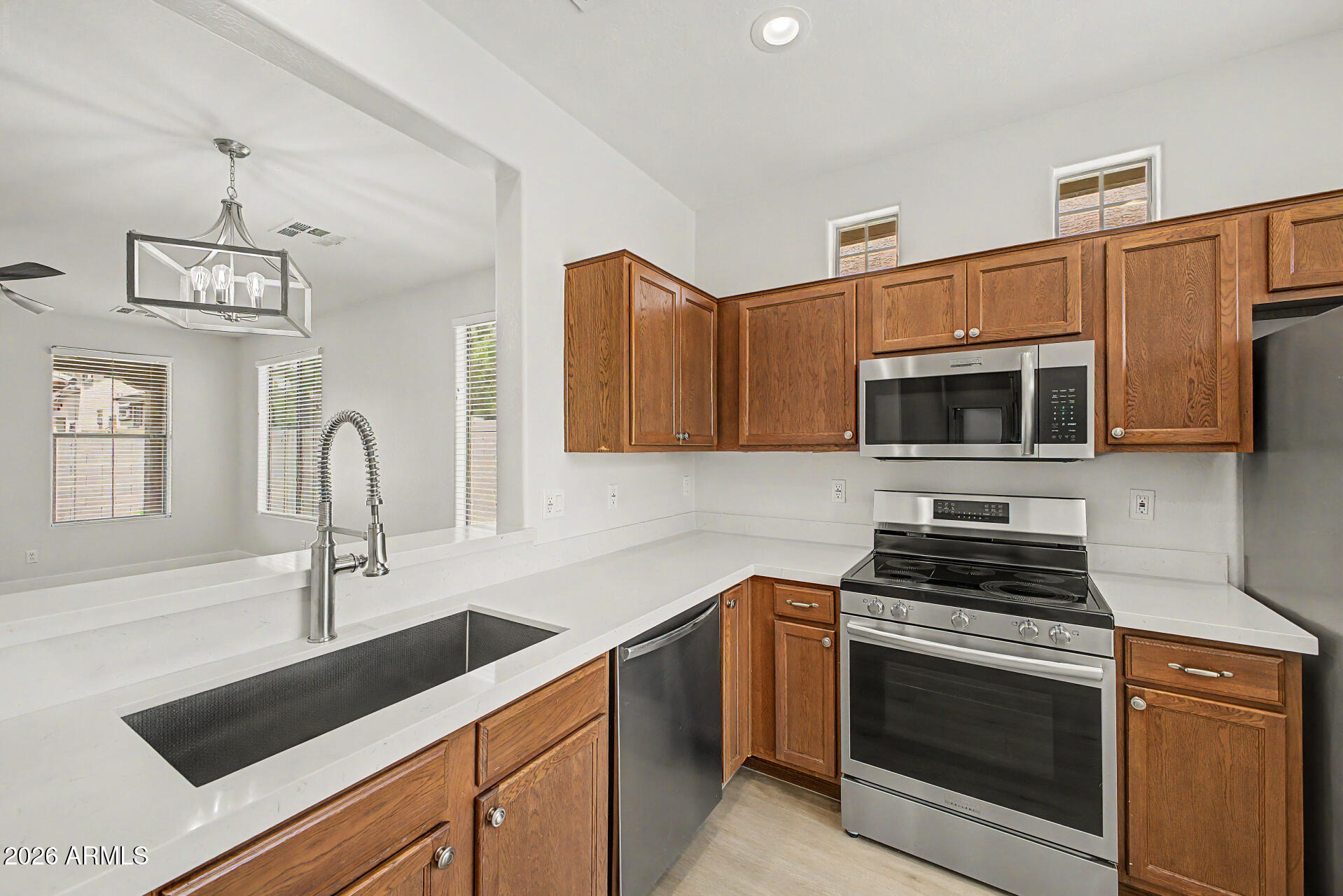 21082 E ALDECOA Drive