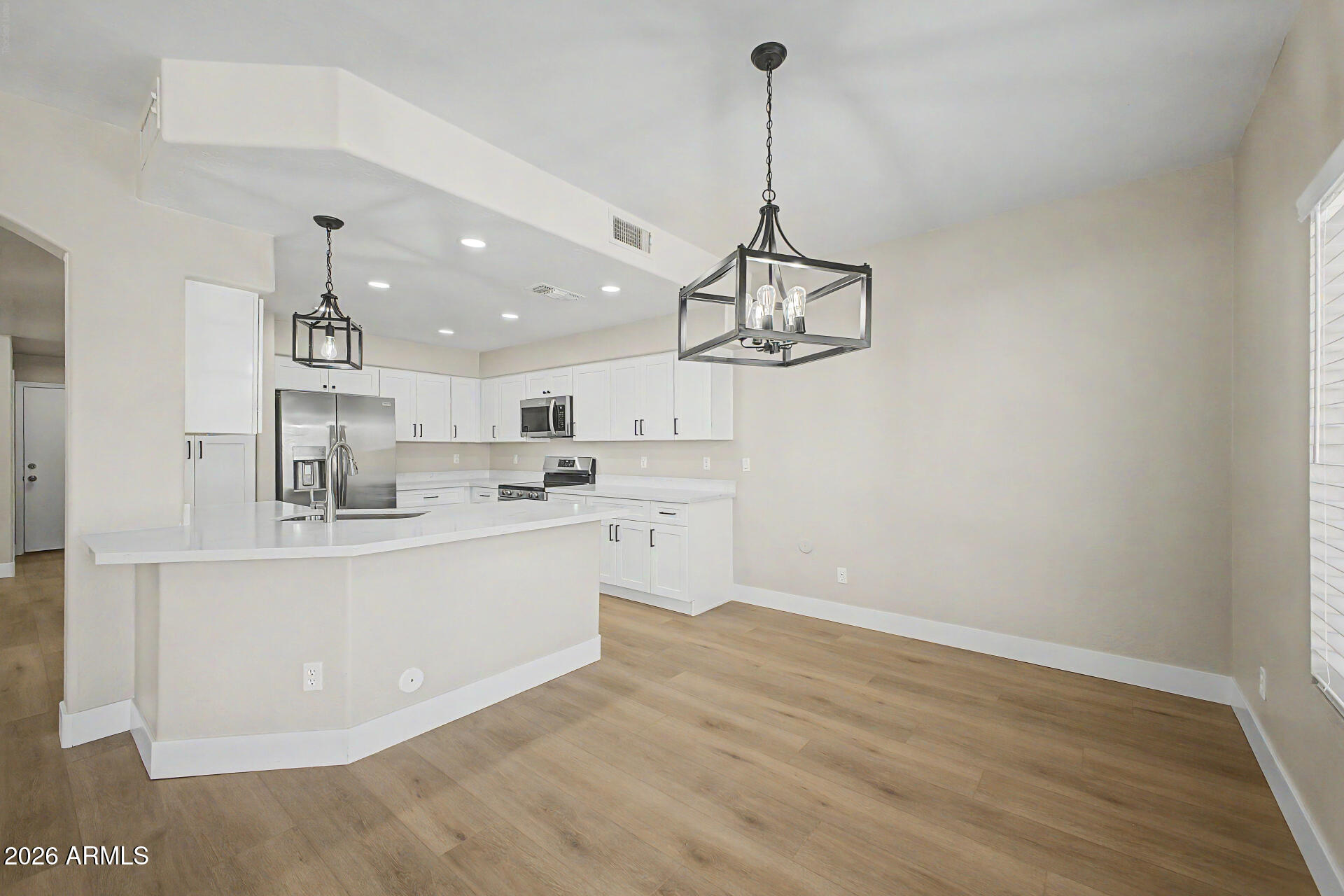 10106 E CARMEL Avenue