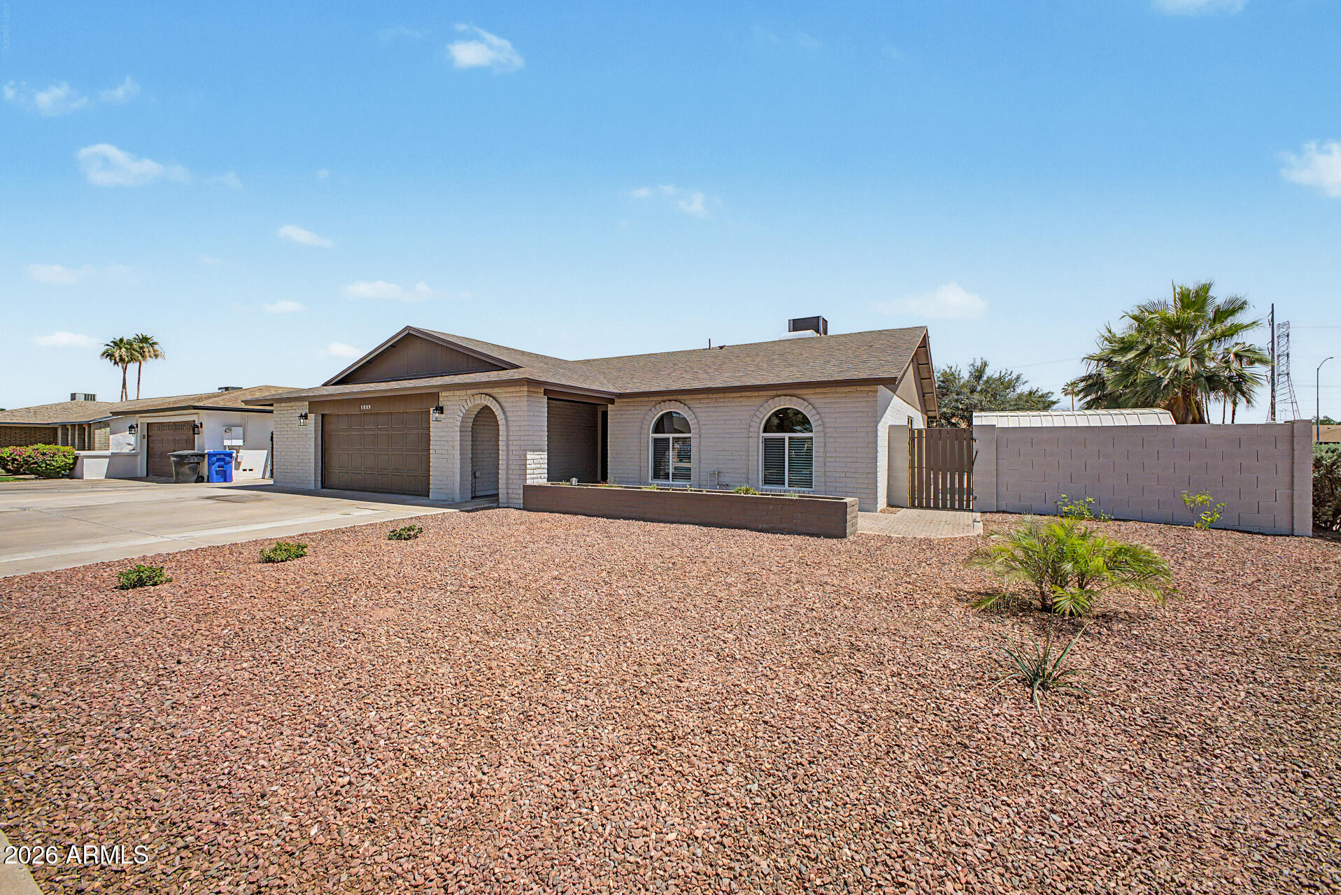 1009 W PAMPA Avenue
