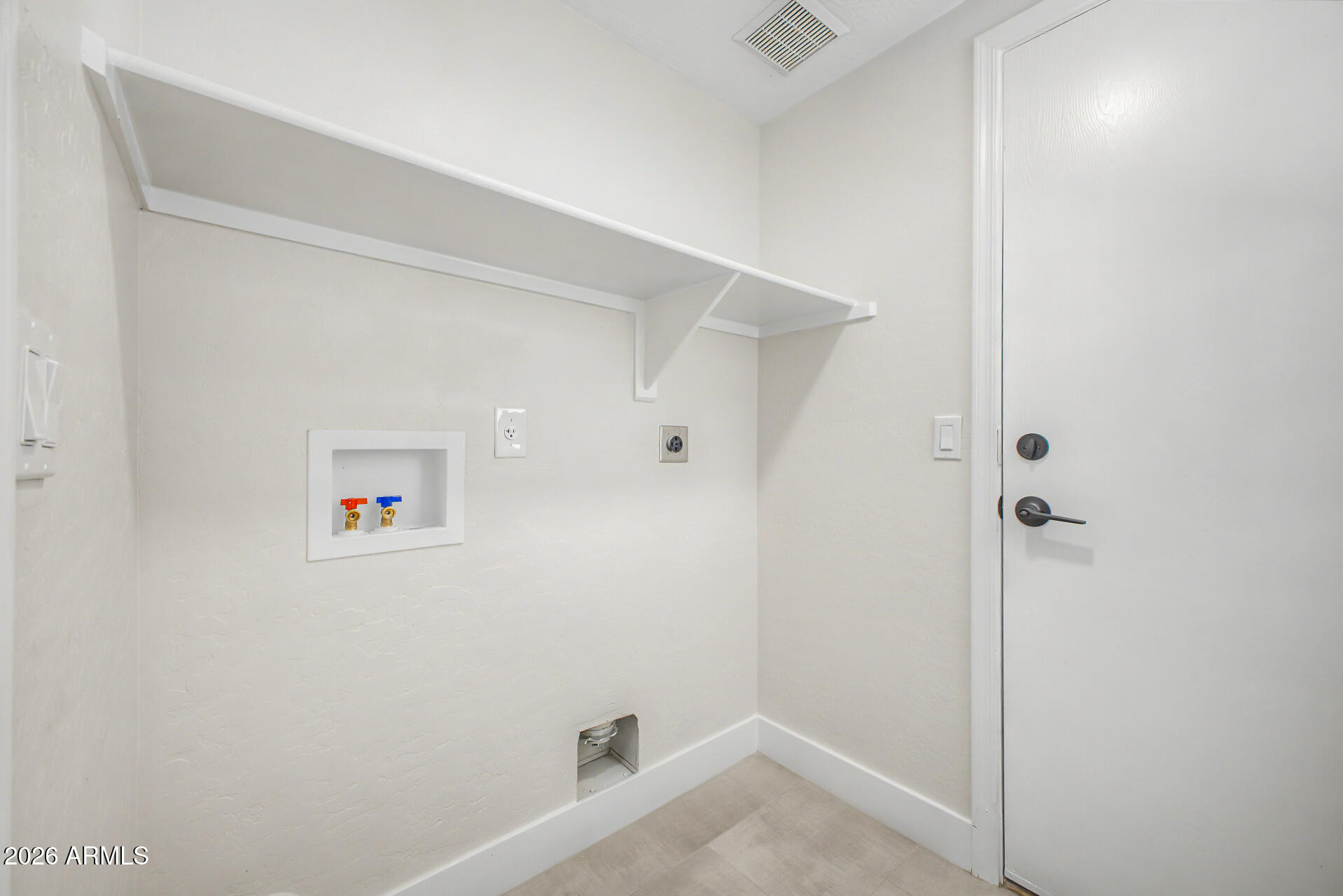 9233 E NEVILLE Avenue 1022