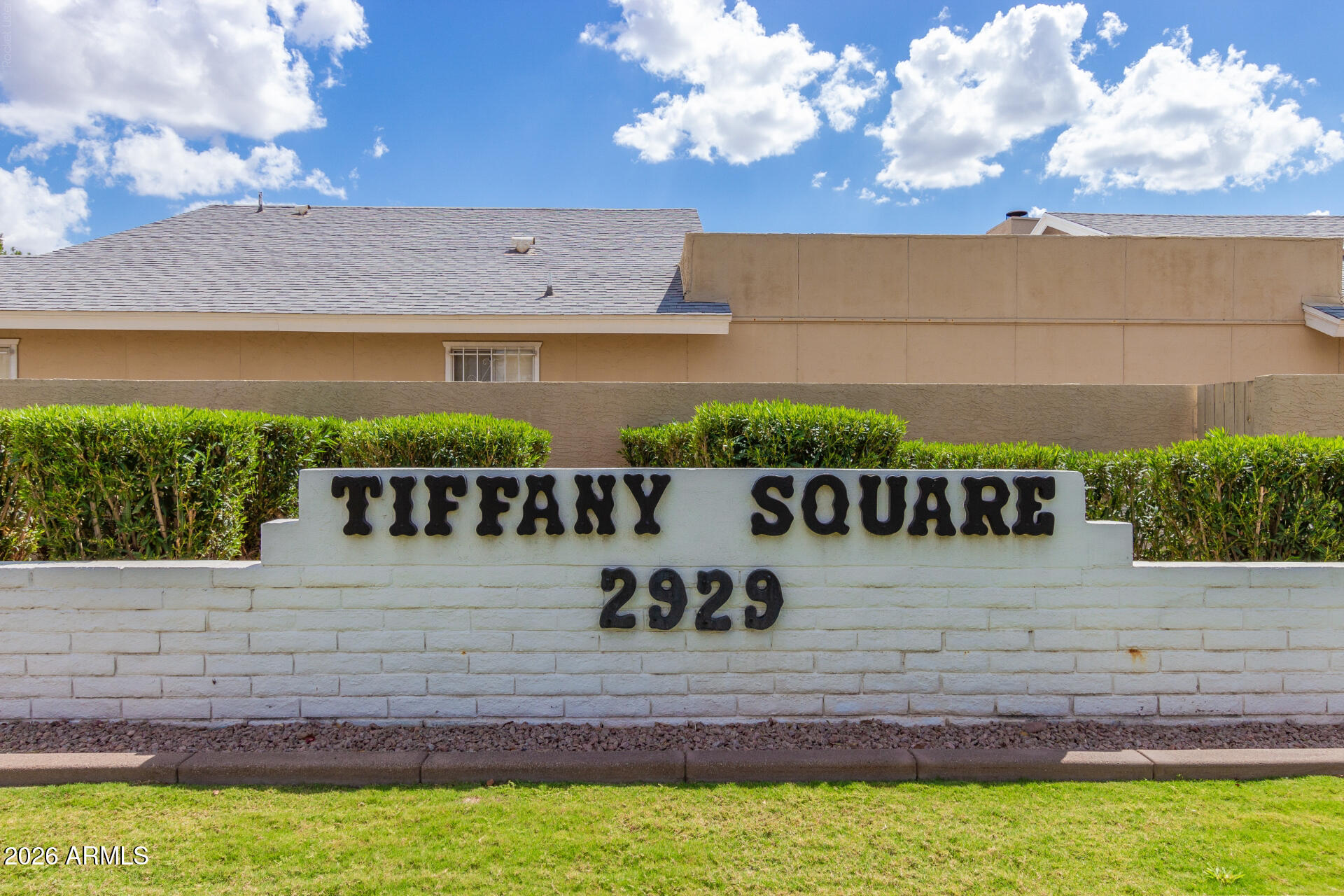 2929 E BROADWAY Road 87