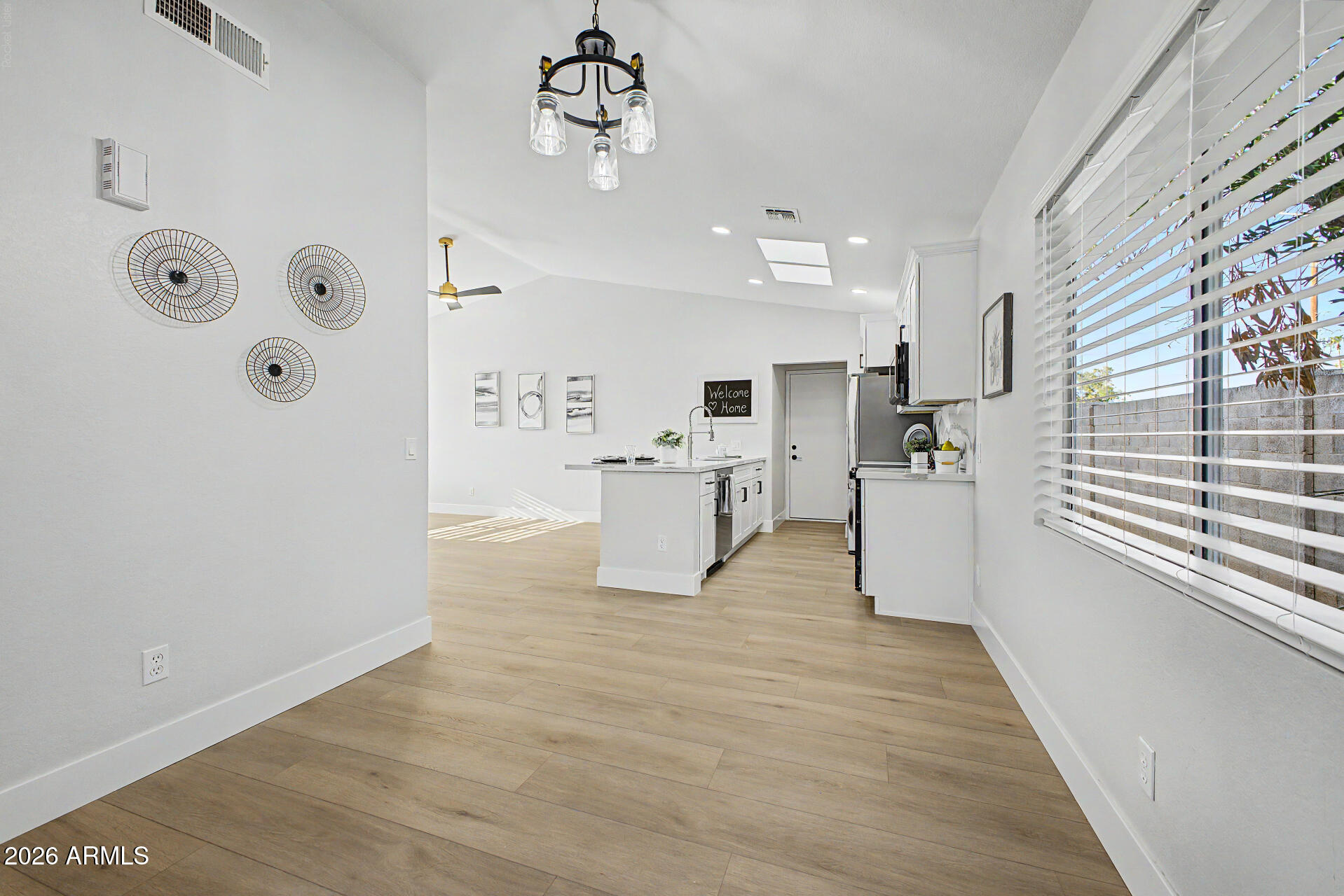 2929 E BROADWAY Road 87