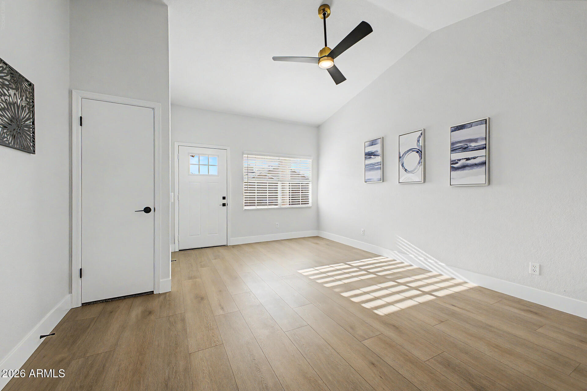2929 E BROADWAY Road 87