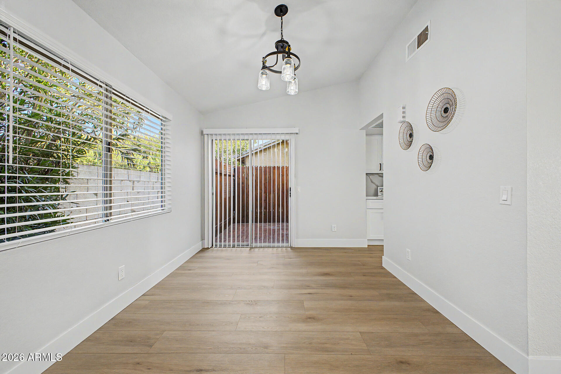 2929 E BROADWAY Road 87