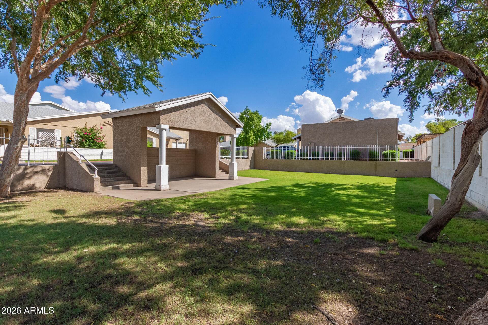 2929 E BROADWAY Road 87