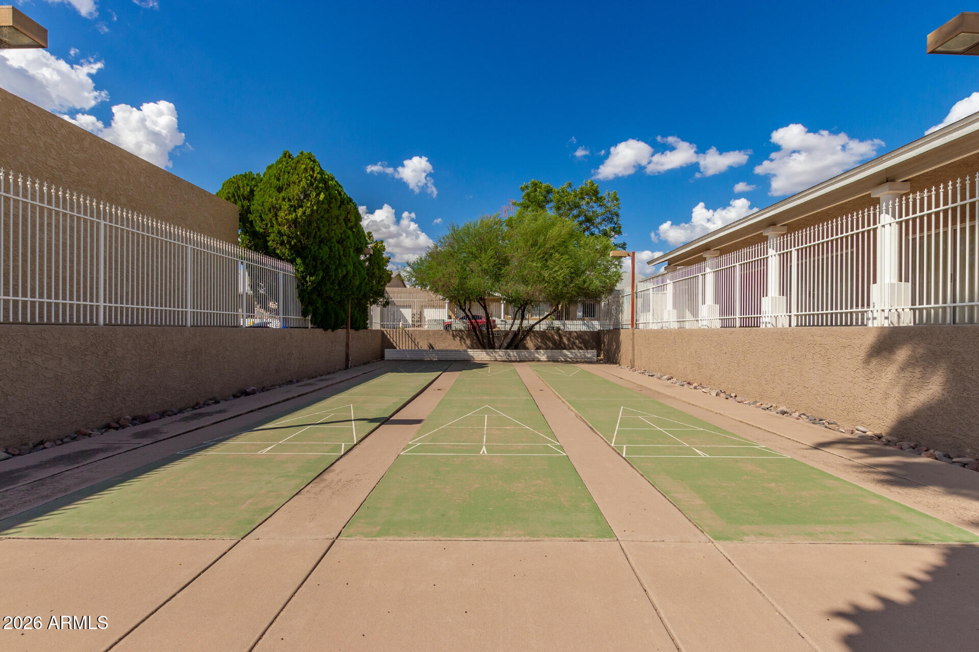 2929 E BROADWAY Road 87