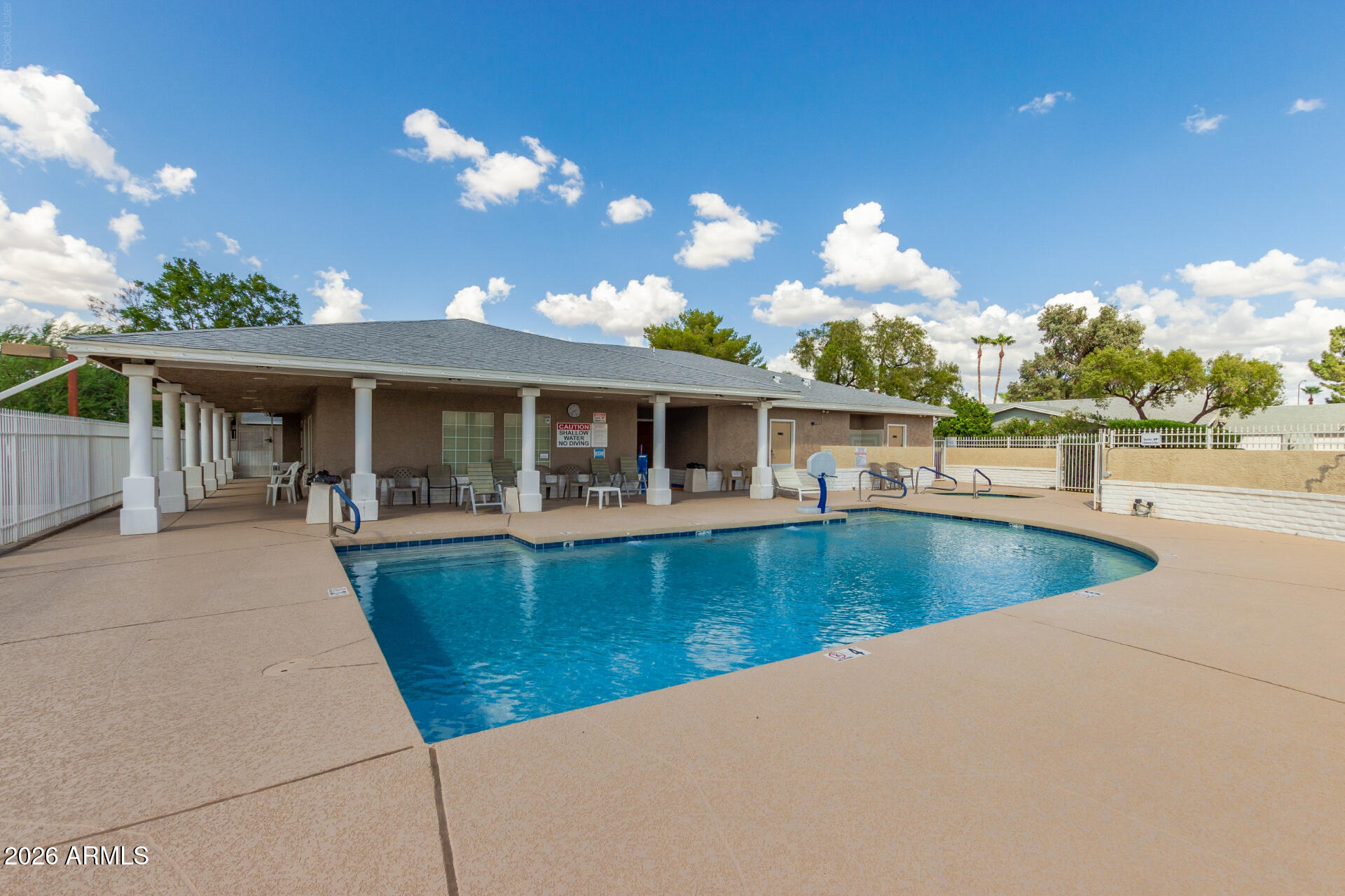2929 E BROADWAY Road 87
