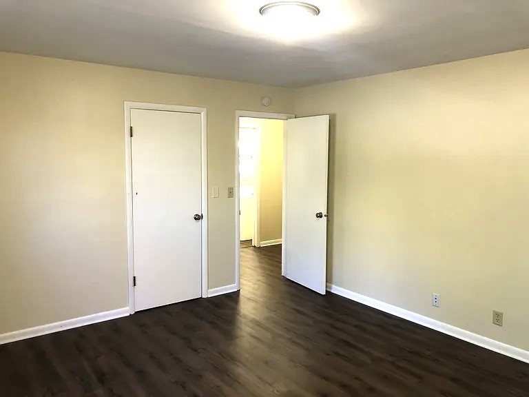 410 W Van Emmon Street