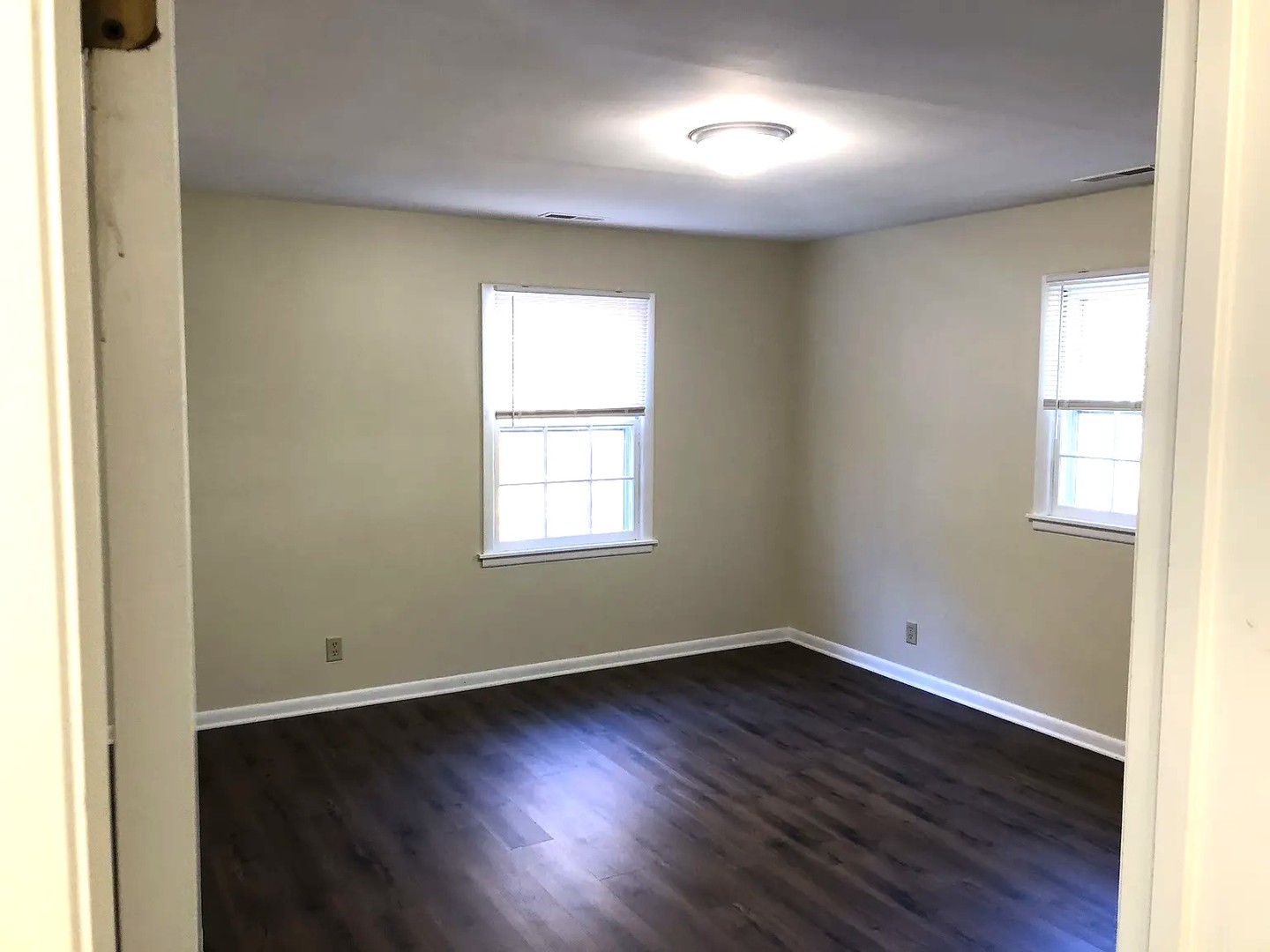 410 W Van Emmon Street