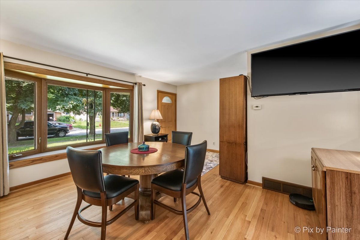 902 Dawn Court