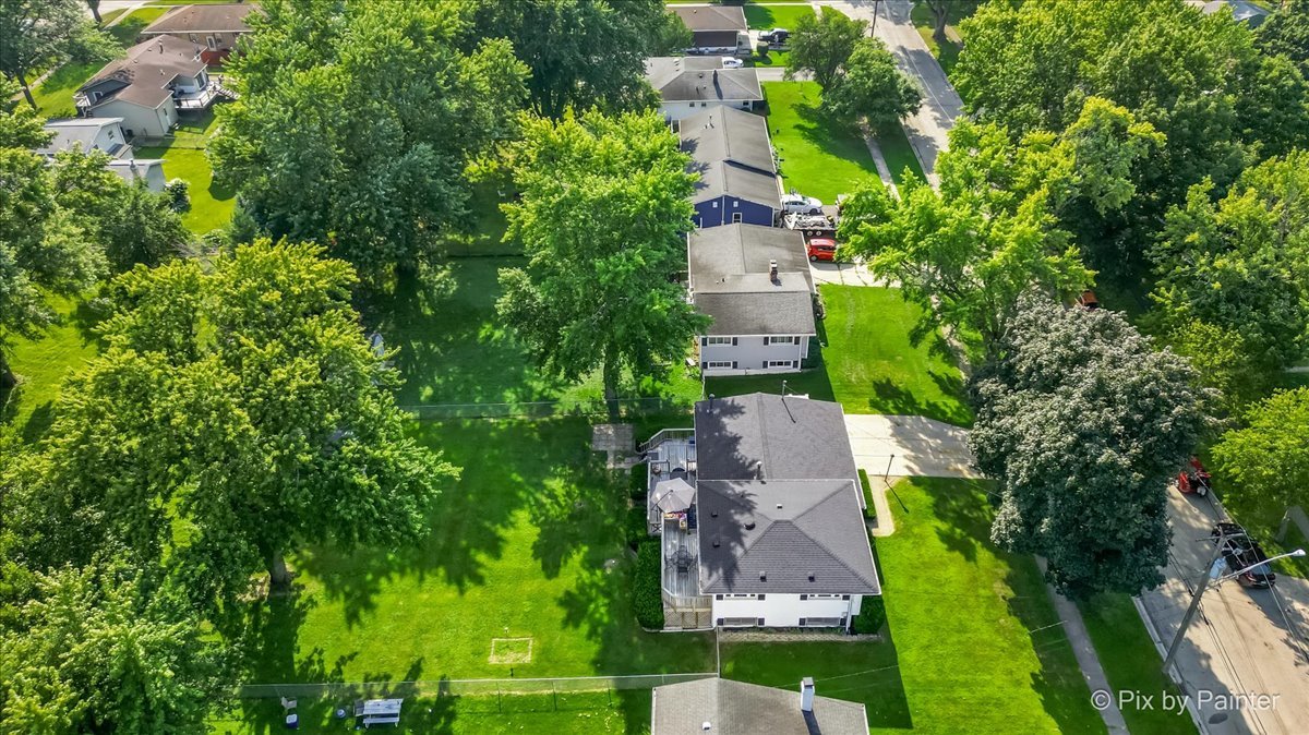 902 Dawn Court