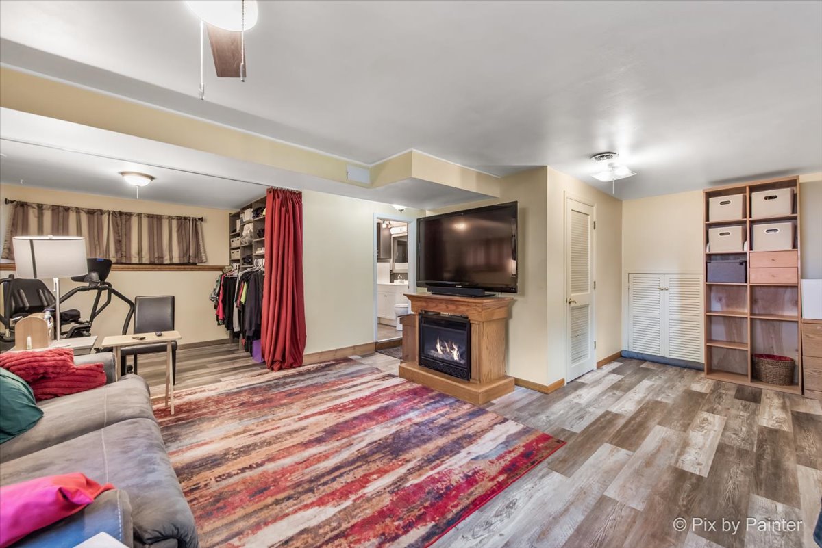 902 Dawn Court