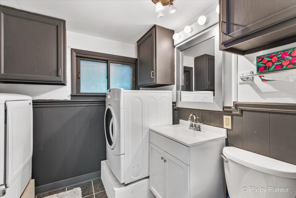 902 Dawn Court