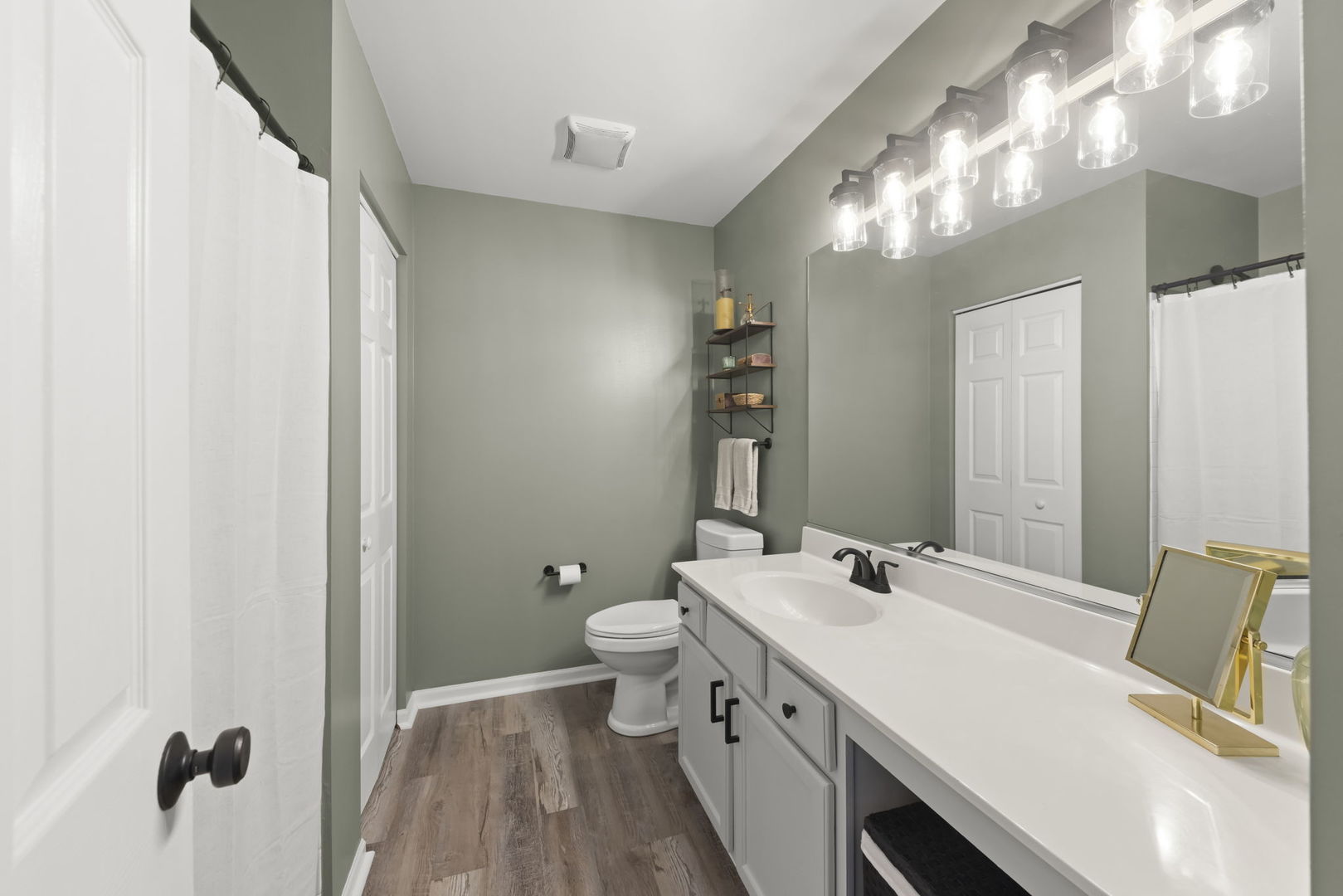 2263 Reflections Drive