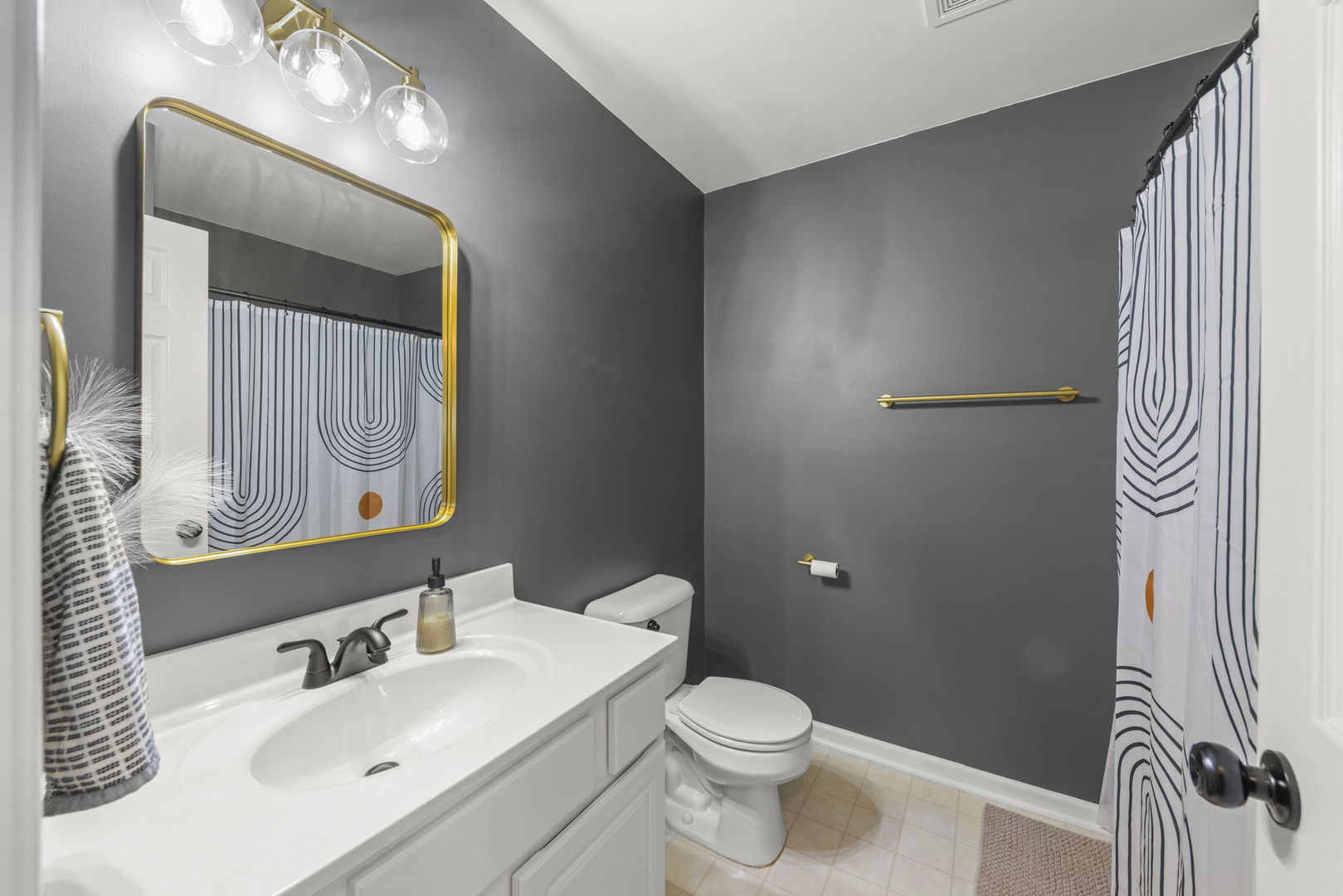 809 Constance Lane Unit: 809