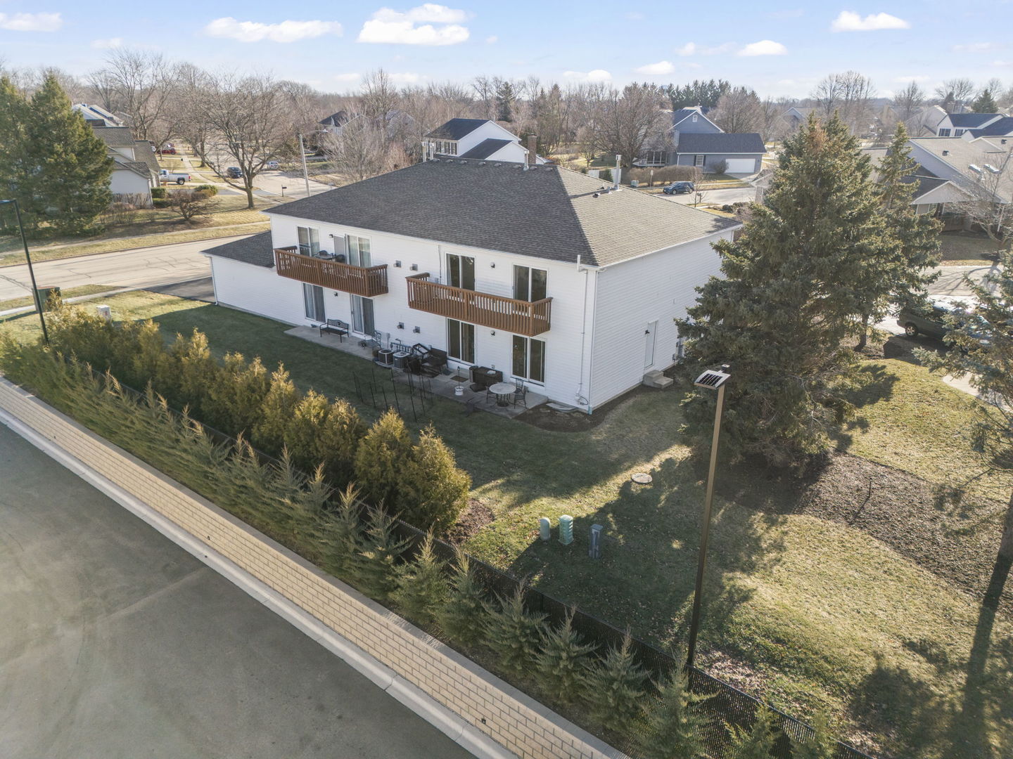 809 Constance Lane Unit: 809