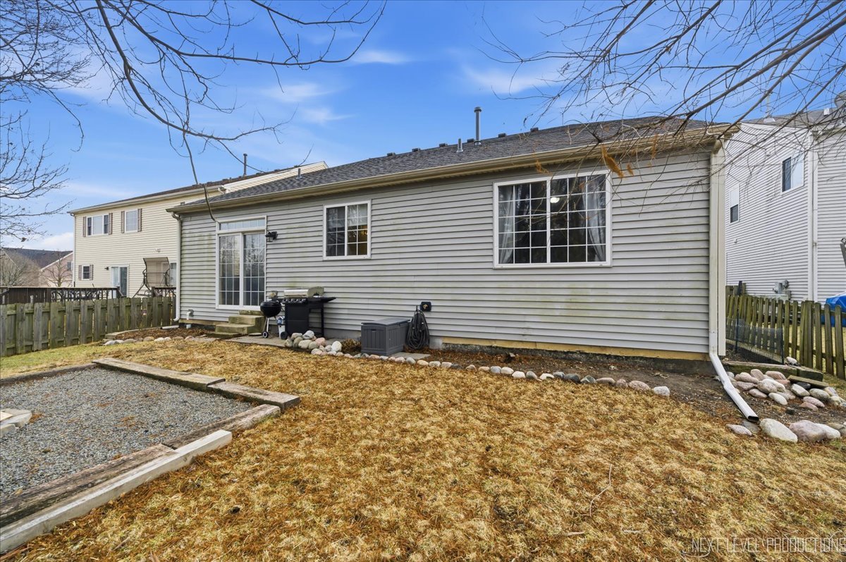 103 E Daisy Avenue