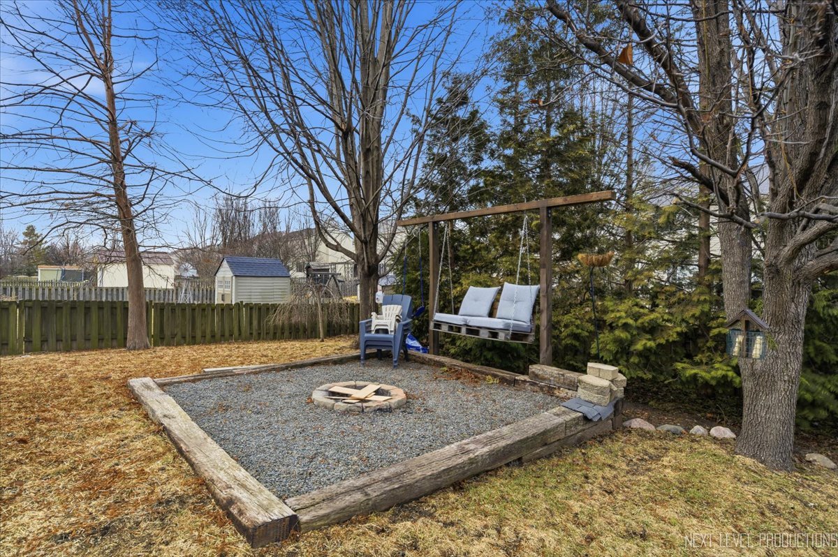103 E Daisy Avenue