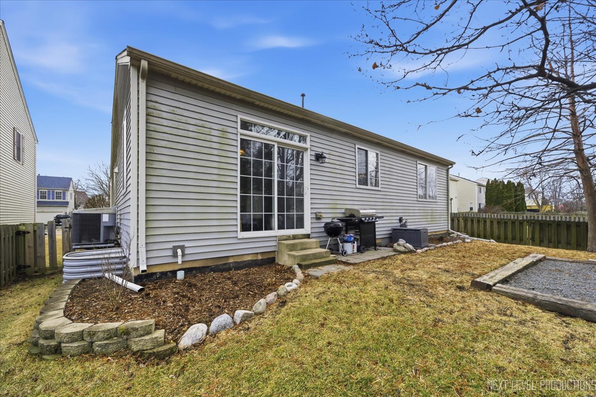 103 E Daisy Avenue
