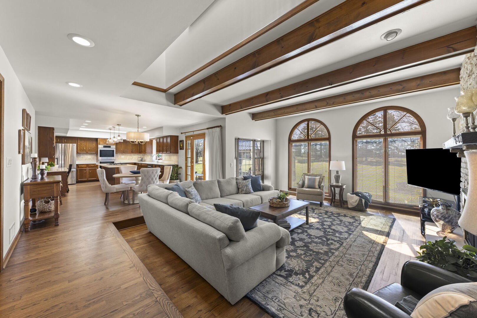 28W211 Cantigny Drive