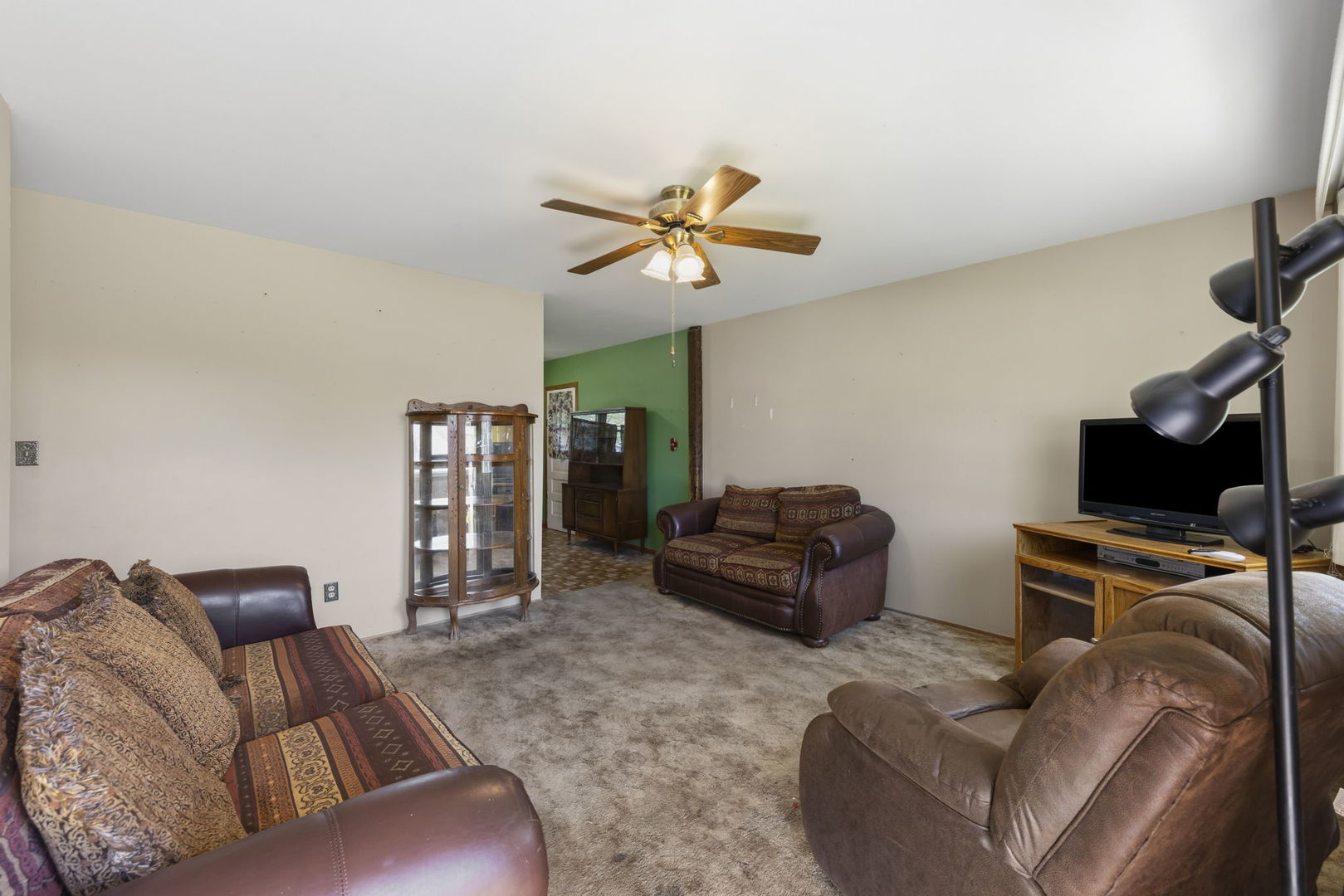 303 E Edgelawn Drive