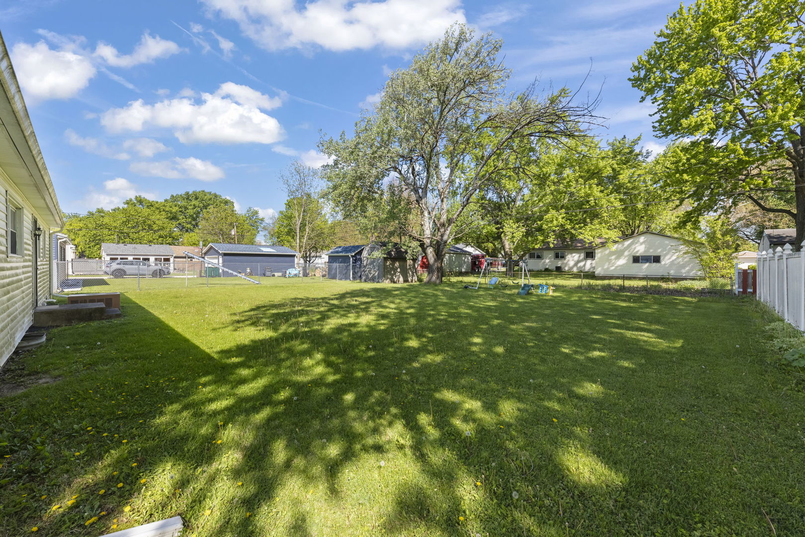 303 E Edgelawn Drive