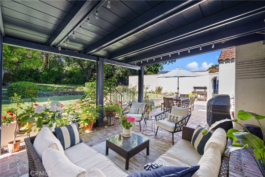 625 W Grandview Avenue