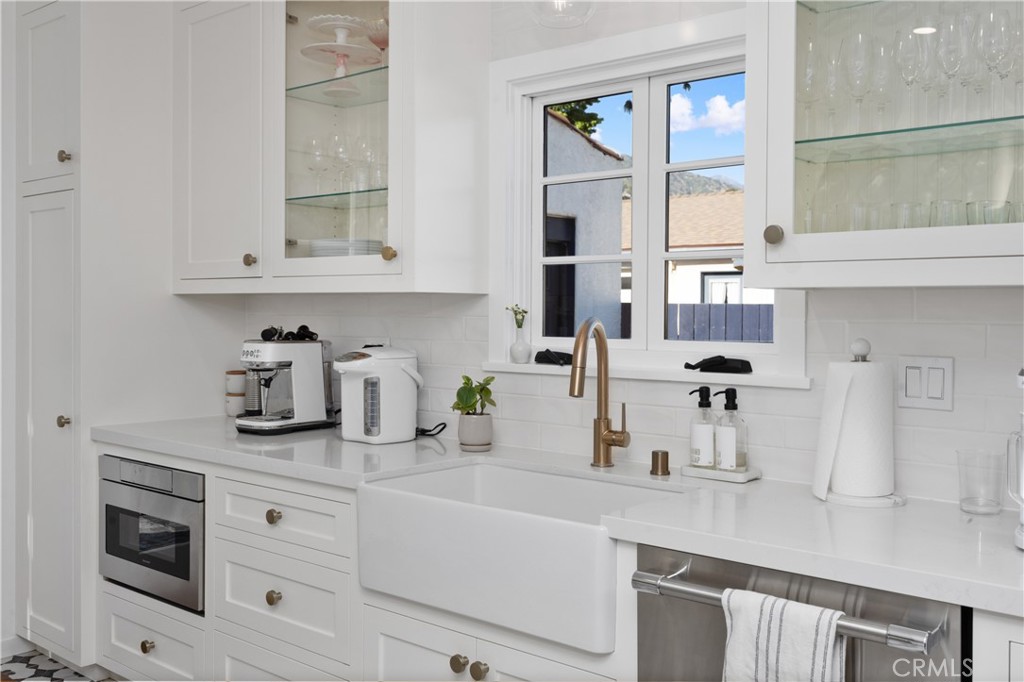 625 W Grandview Avenue