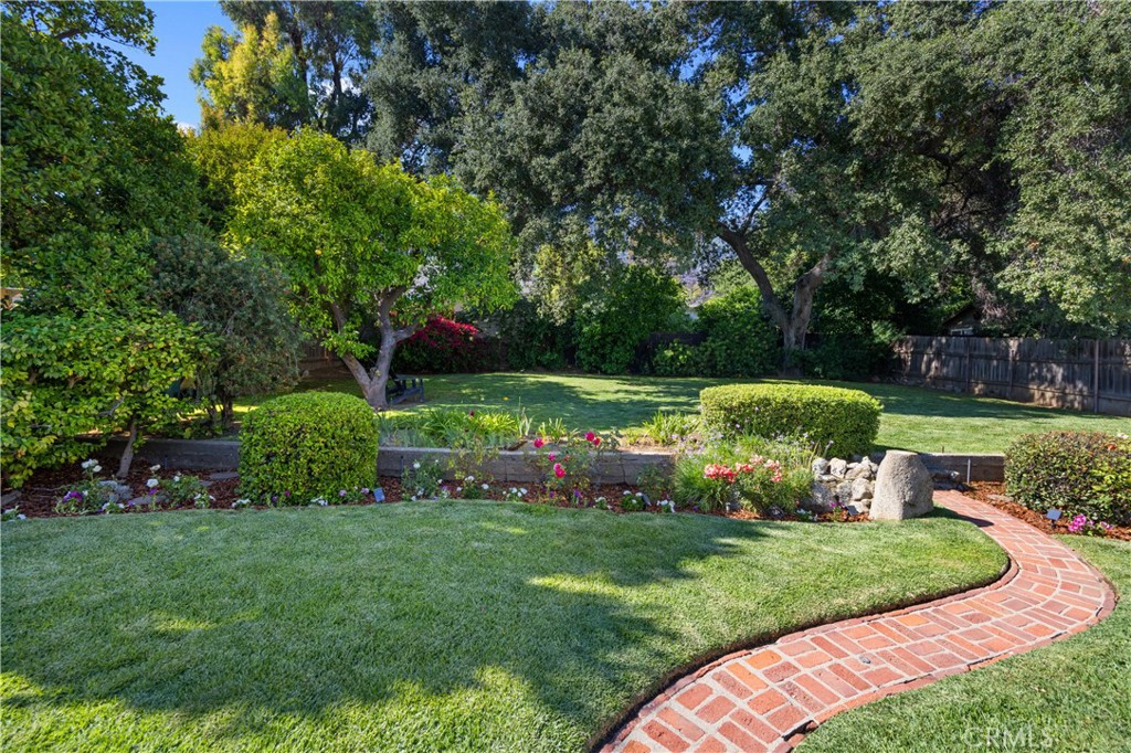 625 W Grandview Avenue