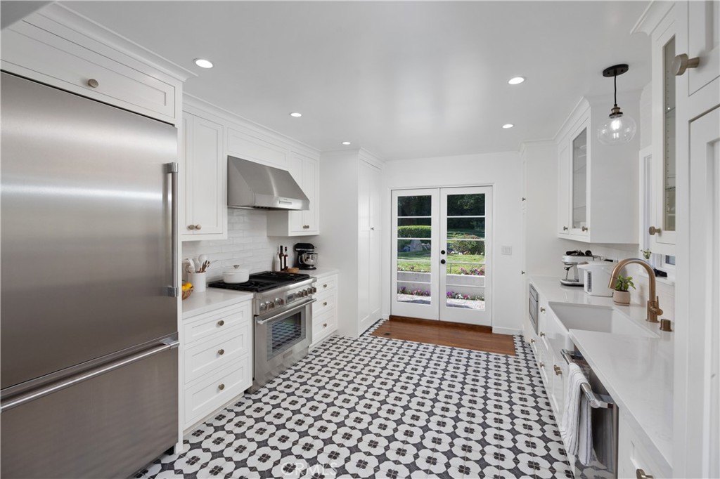 625 W Grandview Avenue