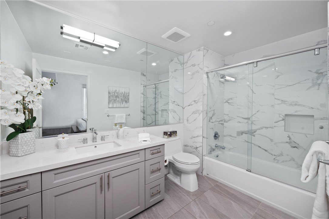 1055 S Serrano Avenue 505