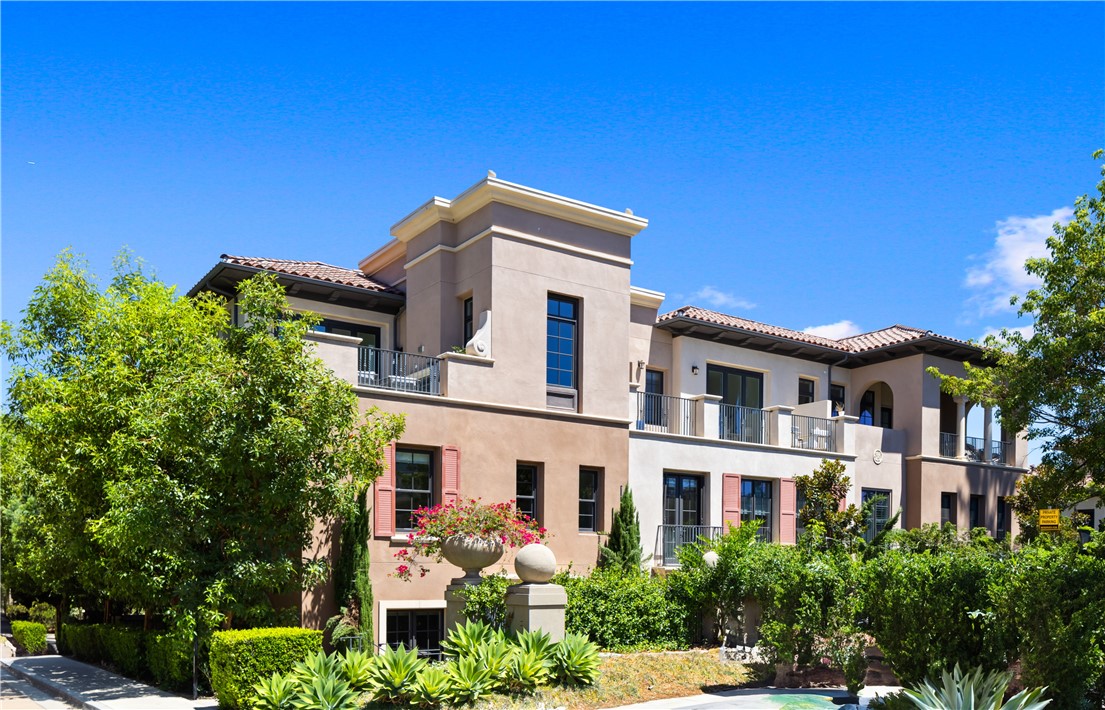 382 W Green Street 138