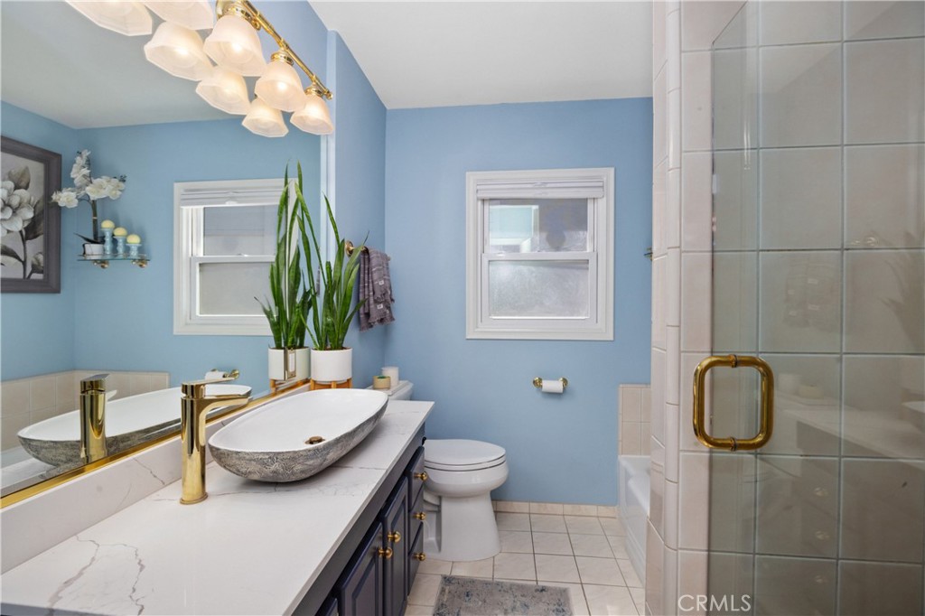 405 Heather Heights Court