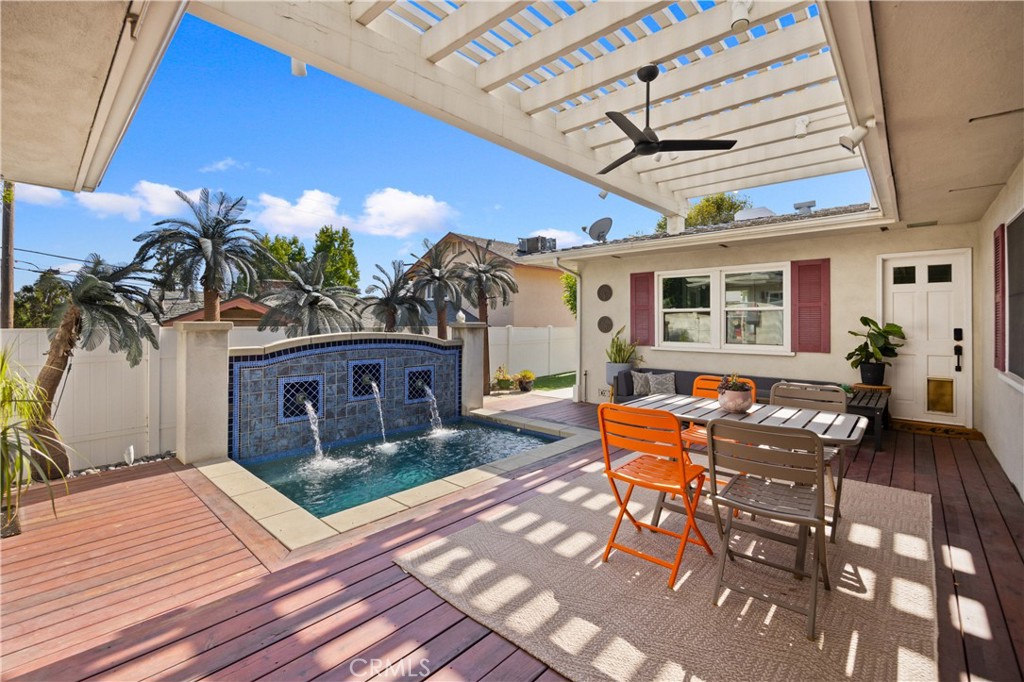 405 Heather Heights Court