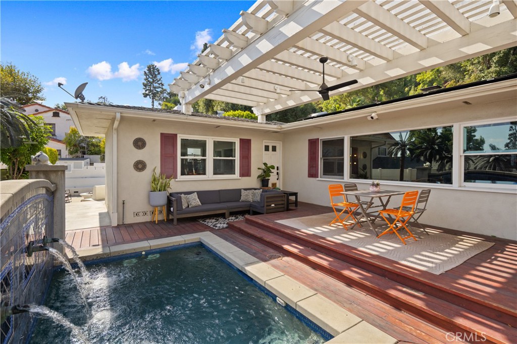 405 Heather Heights Court