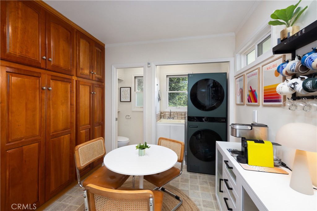 405 Heather Heights Court