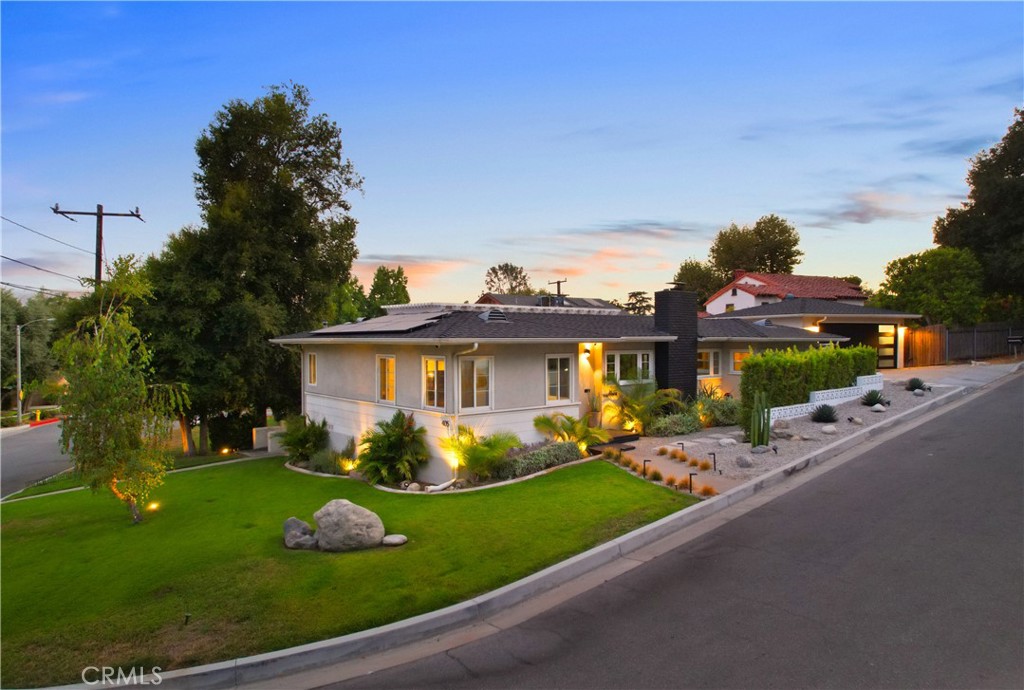 405 Heather Heights Court