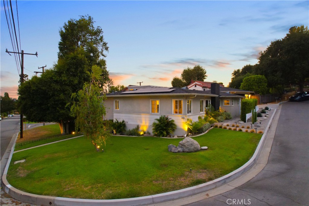 405 Heather Heights Court