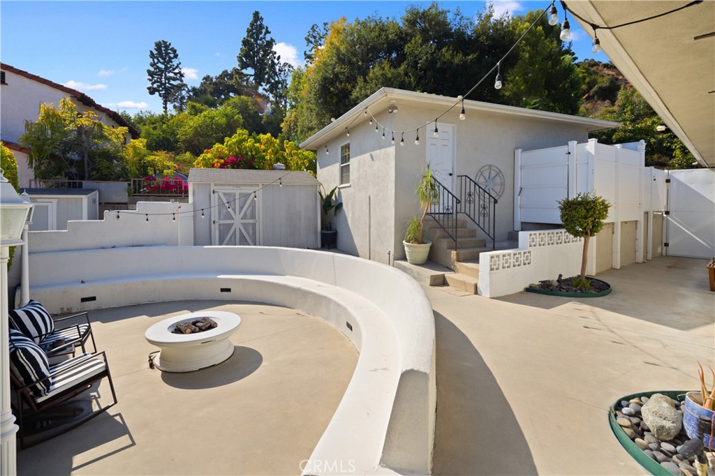 405 Heather Heights Court