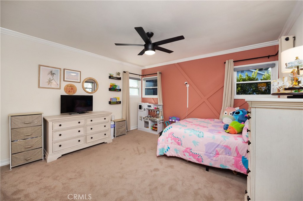 405 Heather Heights Court