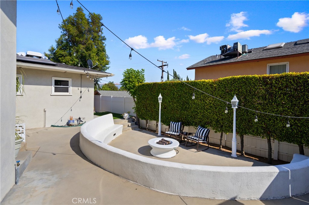 405 Heather Heights Court