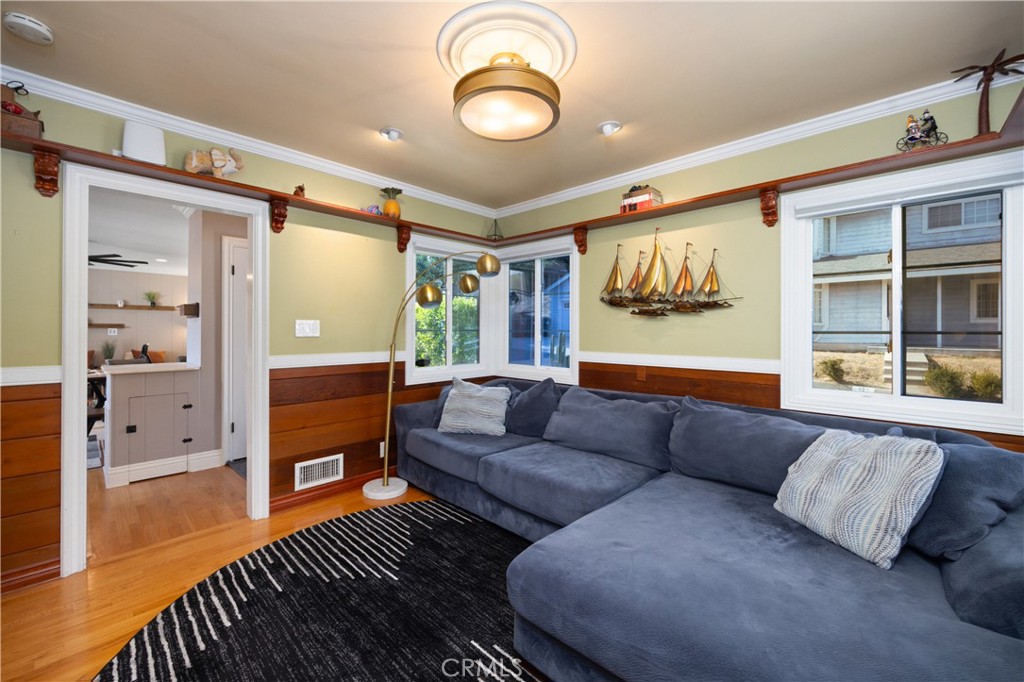 405 Heather Heights Court