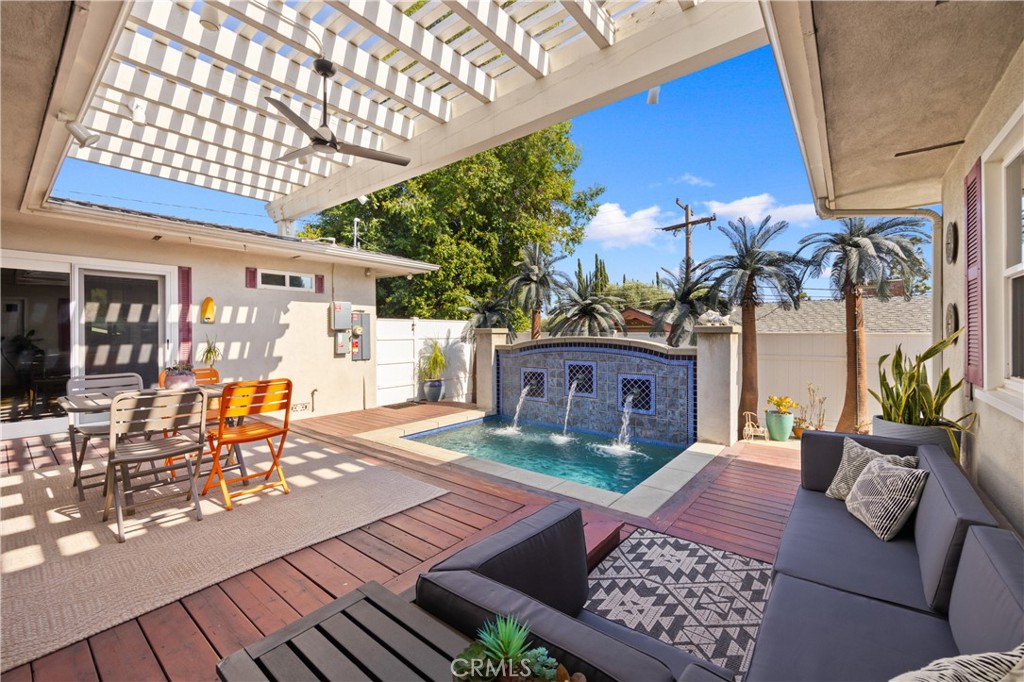 405 Heather Heights Court