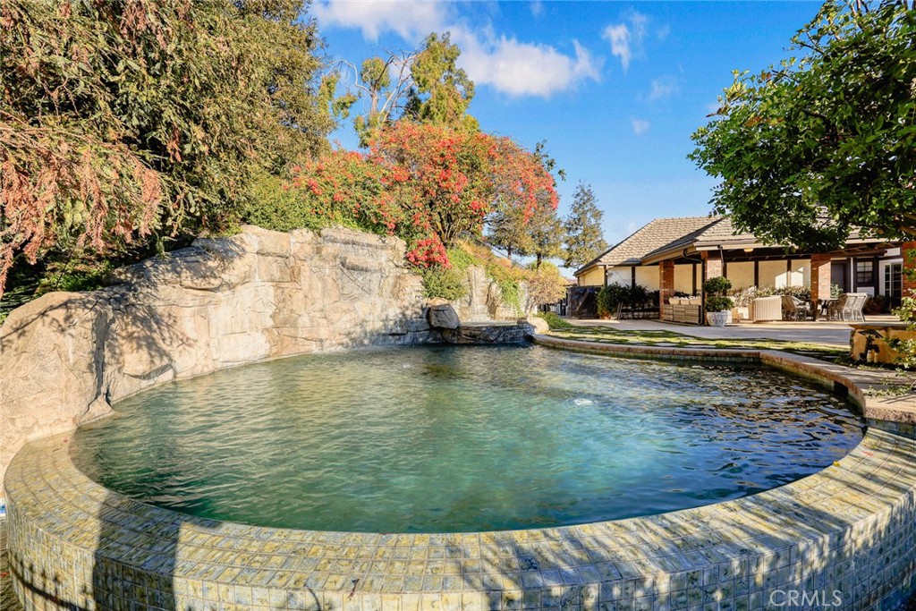 318 N Terrace View Drive