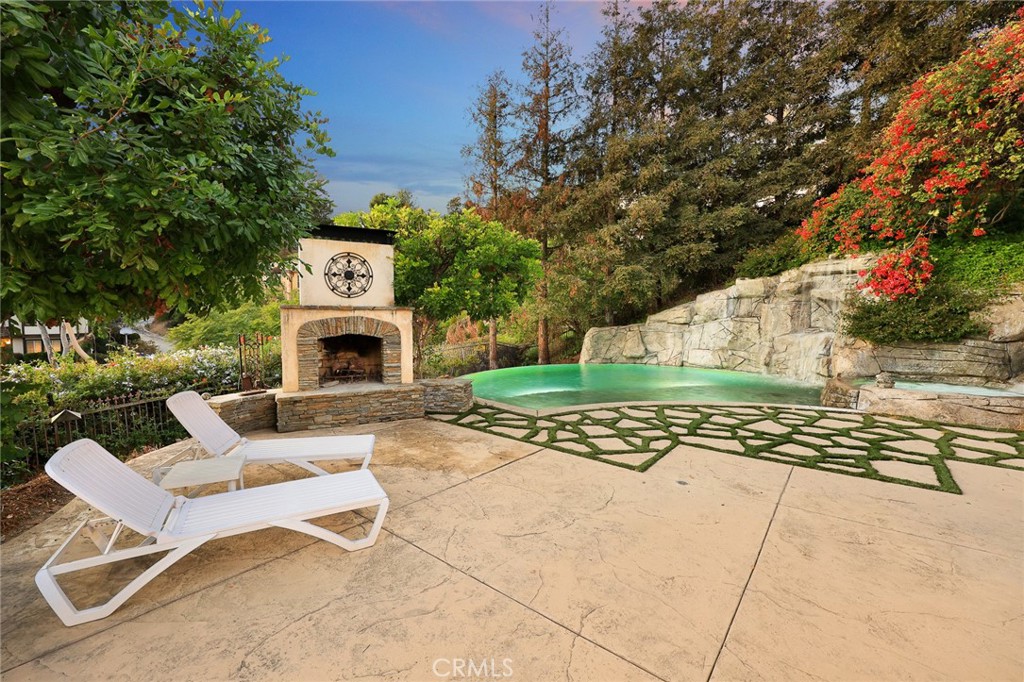318 N Terrace View Drive