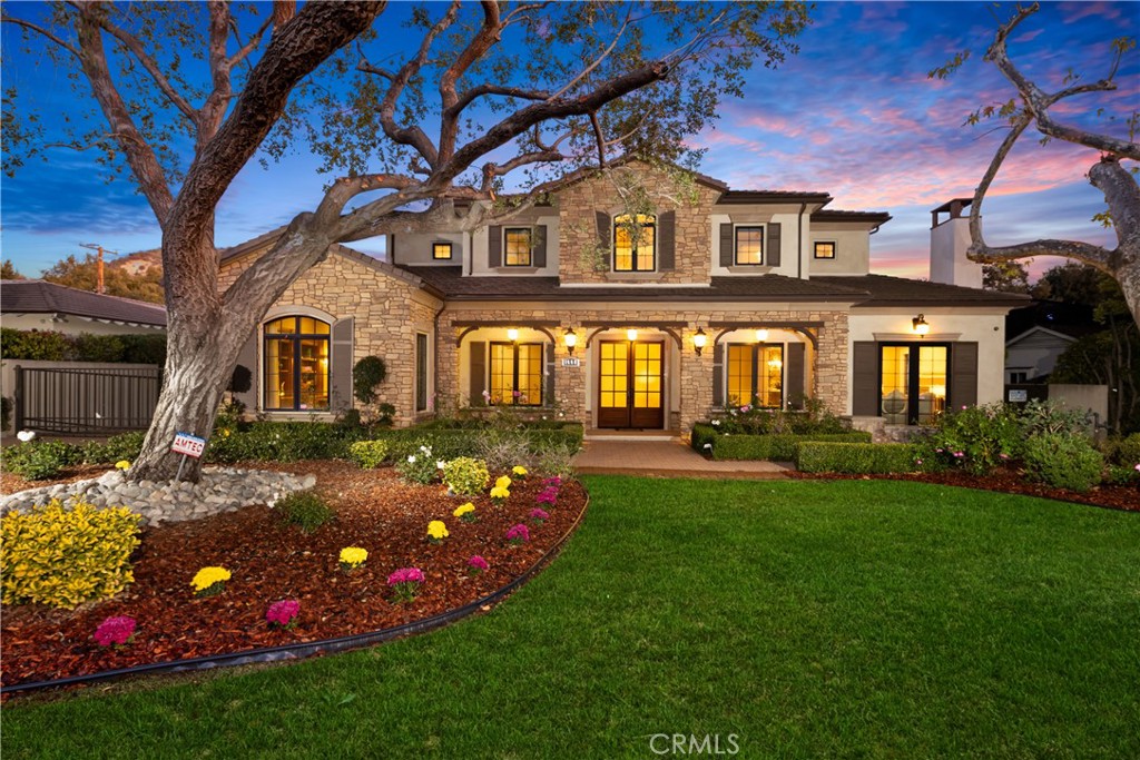 1668 Highland Oaks Drive