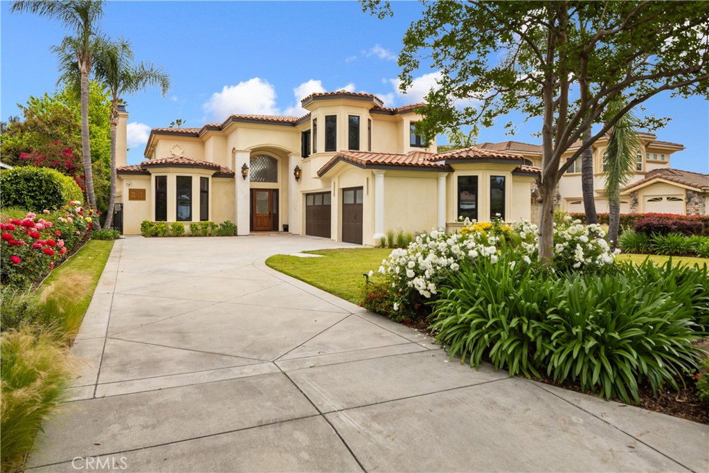 28 W La Sierra Drive