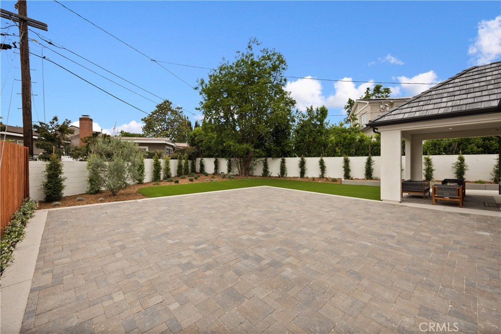 25 Corto Road