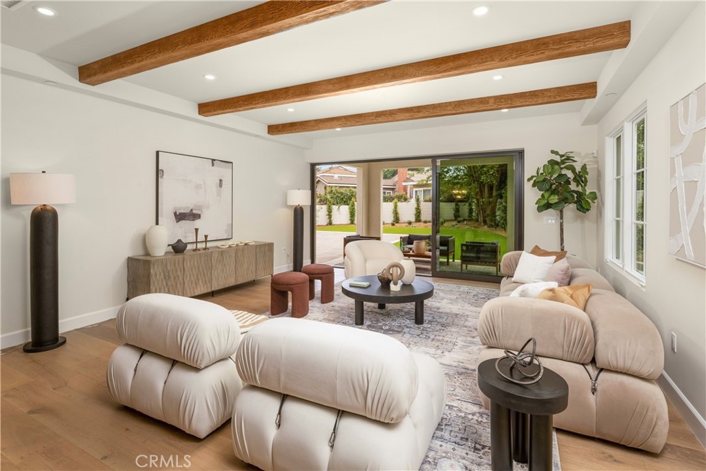 25 Corto Road